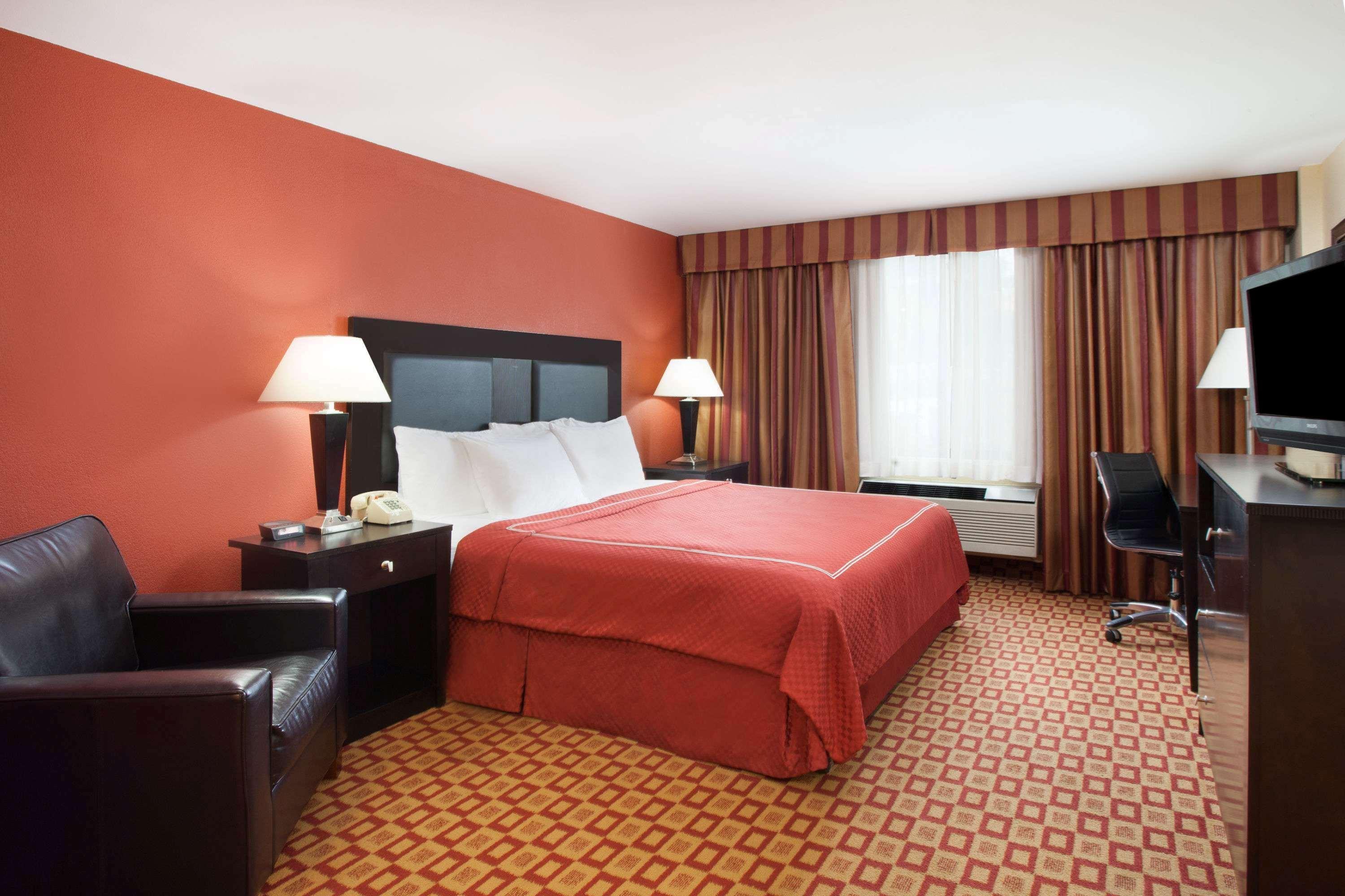 Super 8 By Wyndham Chicago Northlake O'Hare South Exterior photo