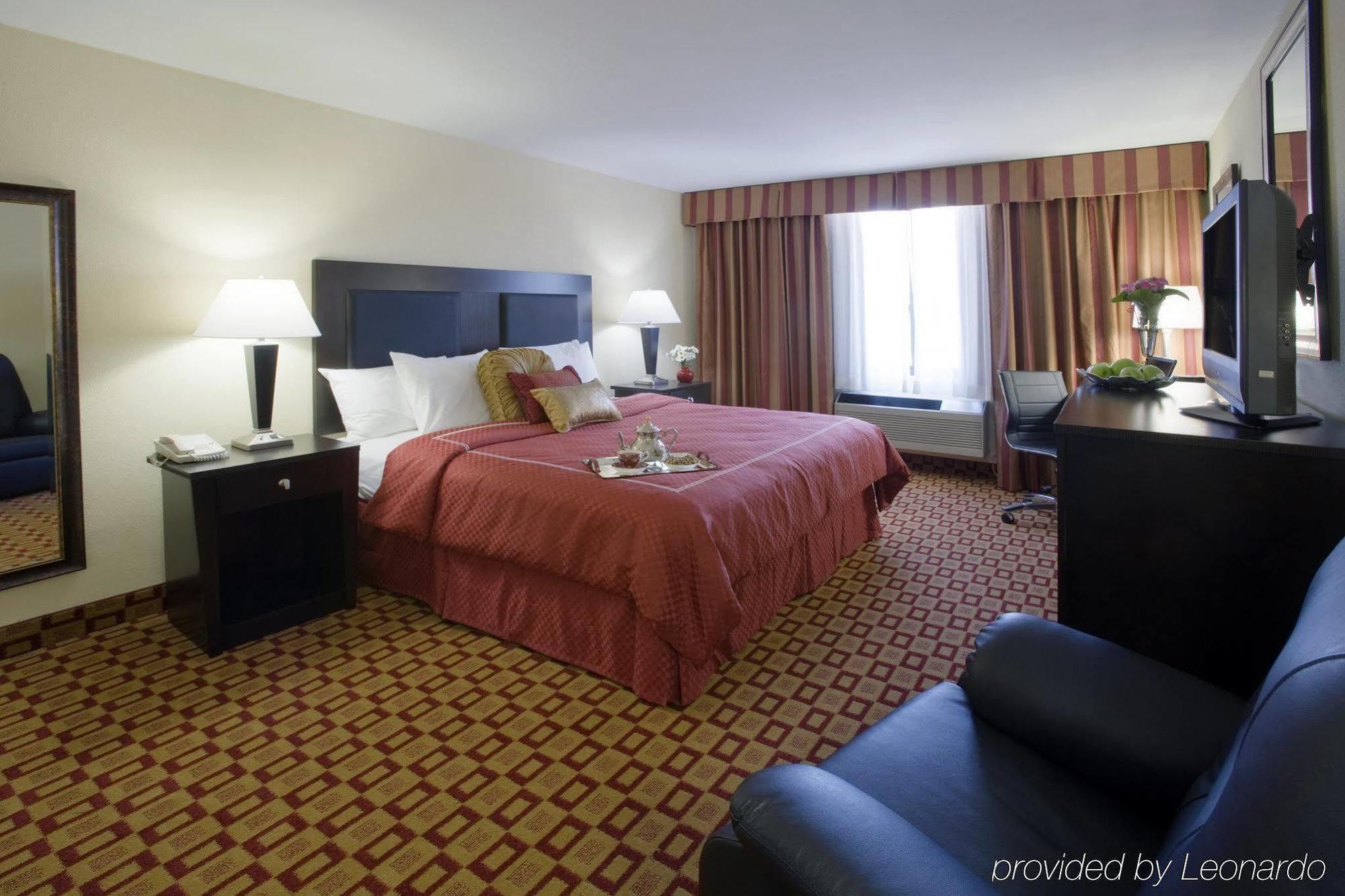 Super 8 By Wyndham Chicago Northlake O'Hare South Room photo